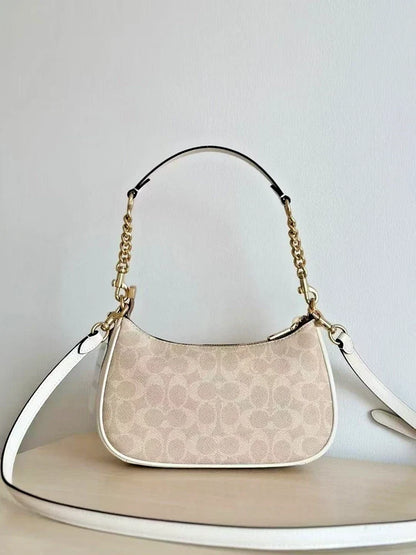 Coach NWT Teri Shoulder Bag In Signature Canvas CV933 Gold/Sand/Chalk!