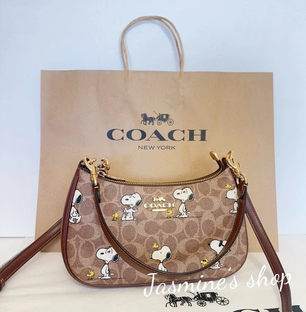 NWT Coach XPeanuts Teri Shoulder Bag With Snoopy CBJ88