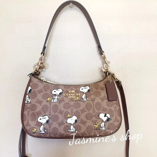 NWT Coach XPeanuts Teri Shoulder Bag With Snoopy CBJ88